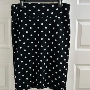 Lularoe Cassie polka dot pencil skirt. Size L.